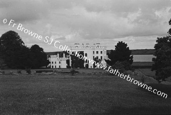 GLIN CASTLE  FROM SOUTH WALK